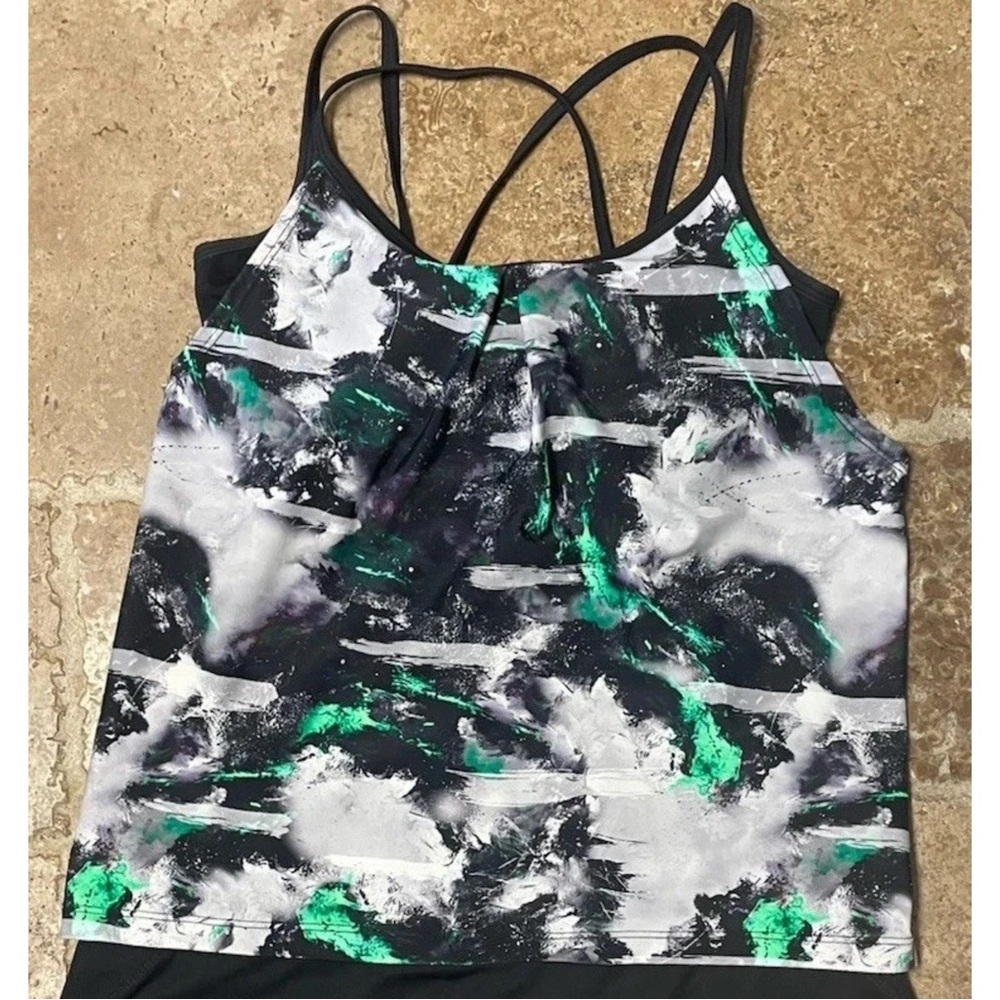 Jerdog Black White and Green Patterned Camisole